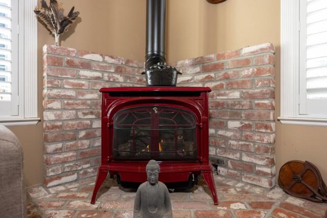 Image 35 of 62 For 393 Stage Road