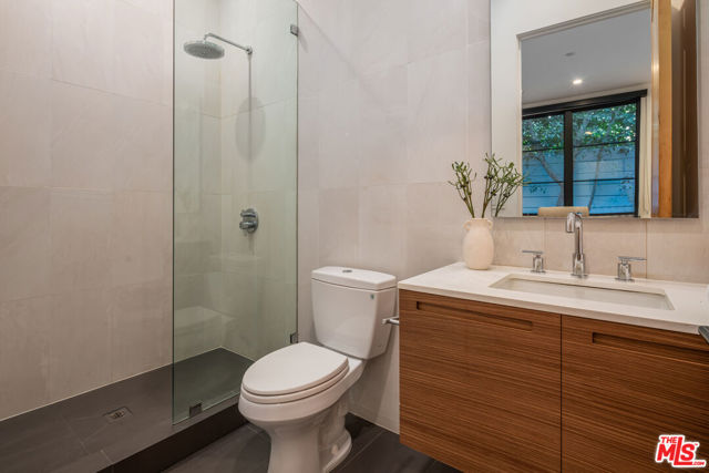 636 N Kilkea Drive, Los Angeles CA: https://media.crmls.org/mediaz/57fdc0fb-1320-4c2a-ae14-8b5922fc552d.jpg