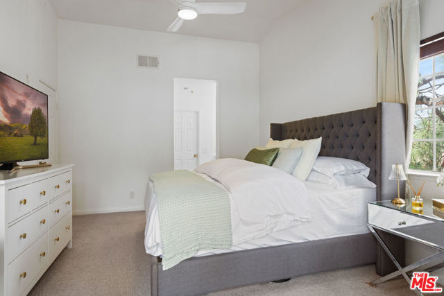 5837 Oak Bend Lane, Oak Park CA: https://media.crmls.org/mediaz/57fe5ce9-f085-4cd6-9bf7-0368e656ed4d.jpg