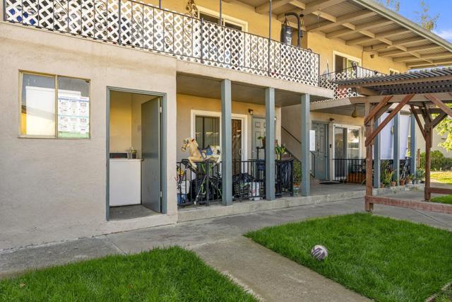 1799 Bradford Way, San Jose CA: https://media.crmls.org/mediaz/57fe60ff-20e3-4cbc-87ba-6f90b2317fc2.jpg