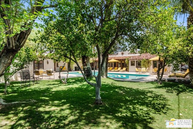 1011 E El Alameda, Palm Springs CA: https://media.crmls.org/mediaz/57fe800a-b01c-4efb-9c5e-3888134a4f55.jpg
