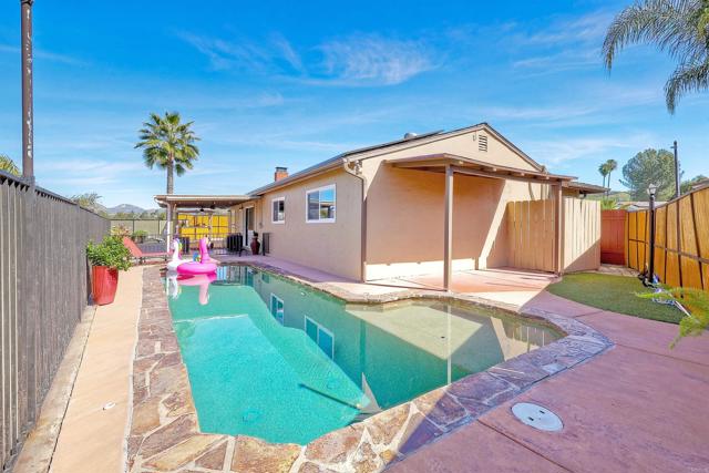 Detail Gallery Image 2 of 32 For 8699 Avenida Marco, El Cajon,  CA 92021 - 3 Beds | 2 Baths