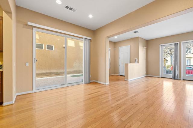 Image 18 of 73 For 1703 O'connor Avenue