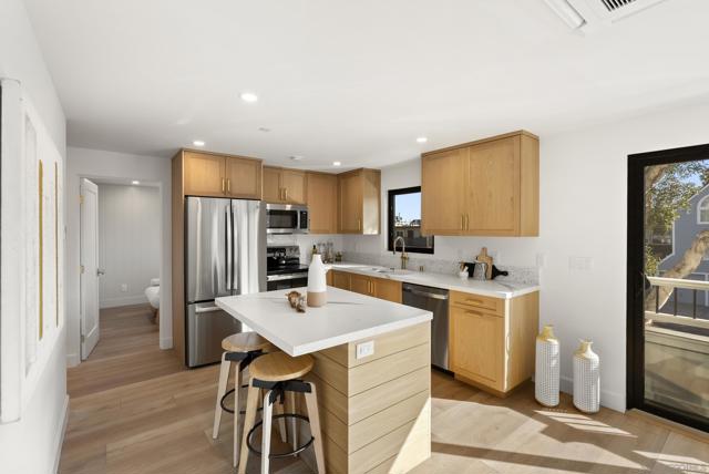 720 Nantasket Ct, San Diego CA: https://media.crmls.org/mediaz/57feafc1-0a1c-476a-9e5e-53e5bd3ae2c1.jpg