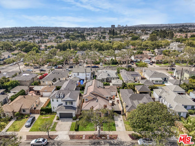 10943 Barman Avenue, Culver City CA: https://media.crmls.org/mediaz/57fff490-5aeb-466a-aca8-93ebc75243fa.jpg