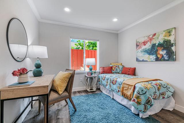 1580 Alameda De Las Pulgas, Redwood City CA: https://media.crmls.org/mediaz/5800fc54-5b5f-4f66-ad9a-f0fac87f313f.jpg
