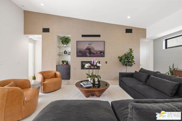 190 Obsidian Loop, Palm Springs CA: https://media.crmls.org/mediaz/58015fc6-e9c1-4263-a56e-b51c35f85f5f.jpg