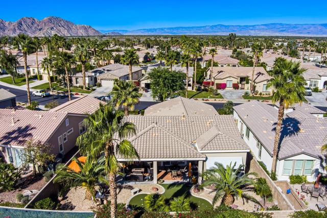 81297 Golden Barrel Way, La Quinta CA: https://media.crmls.org/mediaz/5801a3ea-75ed-4d7f-a0ac-9f569f9d606f.jpg