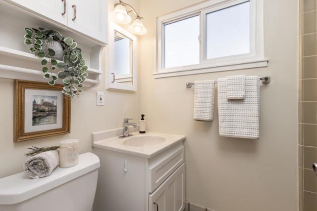 3284 Sycamore Place, Carmel CA: https://media.crmls.org/mediaz/5801f6bd-c923-415c-b53a-75d40f34bee4.jpg