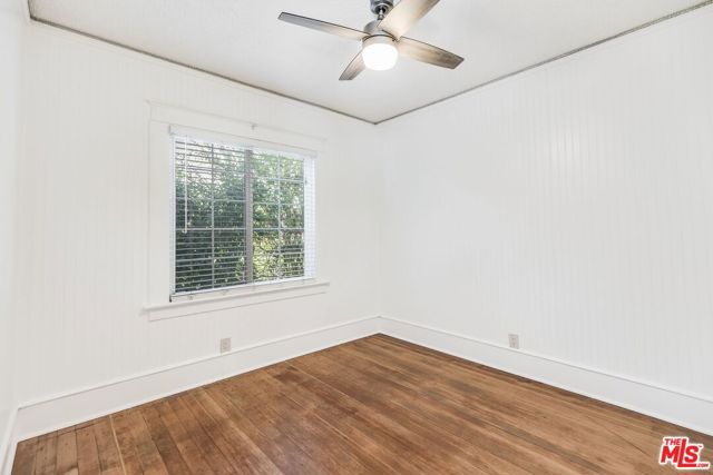 2324 Louella Avenue, Venice CA: https://media.crmls.org/mediaz/580208be-b81c-4c92-b9e2-4841293c9afd.jpg