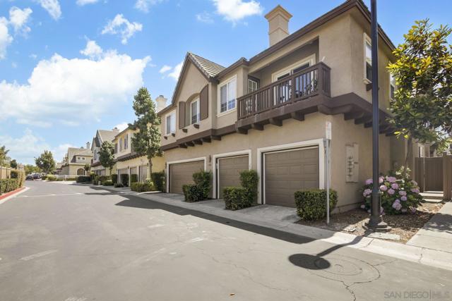 1376 Normandy Dr, Chula Vista CA: https://media.crmls.org/mediaz/58031eaa-645c-444d-a14c-53f09f93996f.jpg
