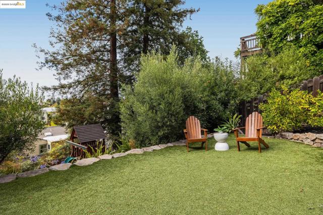 740 Calmar Ave, Oakland CA: https://media.crmls.org/mediaz/58032425-4074-40c0-ab41-cb9e437ccd8c.jpg