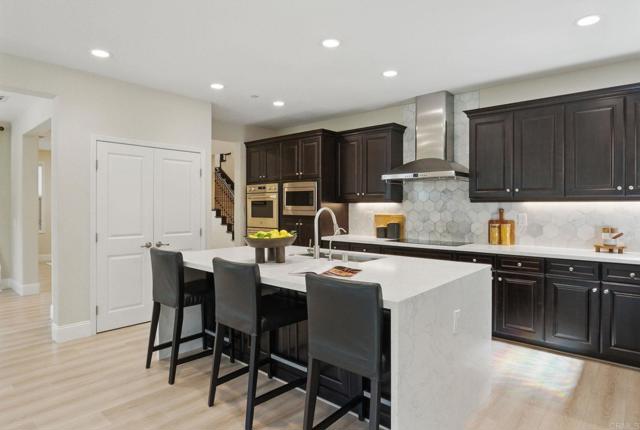 13560 Tierra Vista Circle, San Diego CA: https://media.crmls.org/mediaz/5803587a-c225-450e-becb-737cdcb17edd.jpg