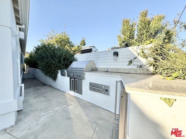 Drew Fenton | 1148 Las Pulgas Rd Los Angeles CA | MLS: 7539458