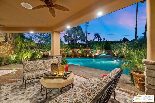 248 E Palo Verde Avenue, Palm Springs CA: https://media.crmls.org/mediaz/5804f9ee-7f43-4b98-9e06-8120c1e1b721.jpg