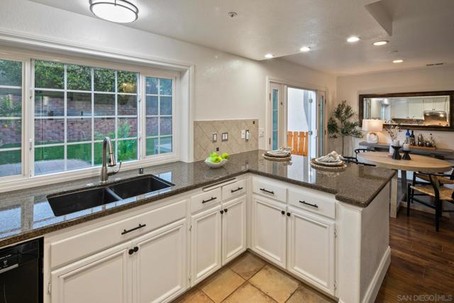 1614 Wesley Way, Vista CA: https://media.crmls.org/mediaz/5805ead7-f3ab-43b4-af8c-918b0c9be56b.jpg