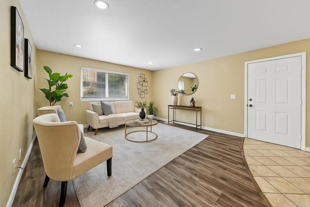 Detail Gallery Image 4 of 20 For 9860 Dale Ave #D2,  Spring Valley,  CA 91977 - 2 Beds | 2 Baths