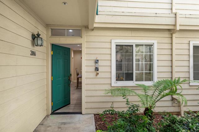 2006 Hastings Shore Lane, Redwood City CA: https://media.crmls.org/mediaz/58065752-8b15-4315-a975-df78a13af5bc.jpg
