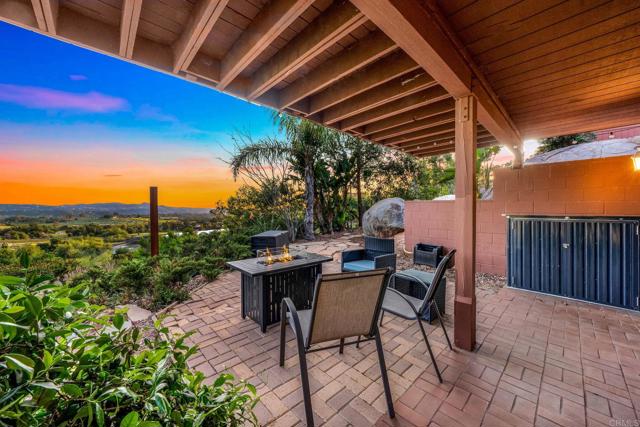 Home for Sale in Valley Center