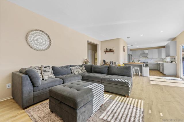 29737 Northshore, Menifee CA: https://media.crmls.org/mediaz/58081b18-932f-4263-8fa2-a9644ad308fc.jpg