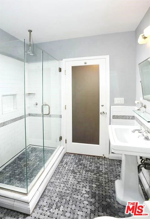 1710 Oakwood Street, Pasadena CA: https://media.crmls.org/mediaz/58089f2a-d25b-4e5b-97a0-f0e9734ead88.jpg