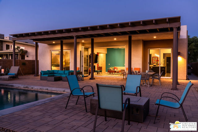 669 Wilson Lane, Palm Springs CA: https://media.crmls.org/mediaz/580959de-4e96-4d55-9c0b-9978a290ce01.jpg