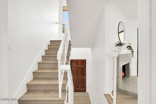 26008 Alizia Canyon Drive, Calabasas CA: https://media.crmls.org/mediaz/580a9657-73cf-4f77-8c53-59f1335e64a0.jpg
