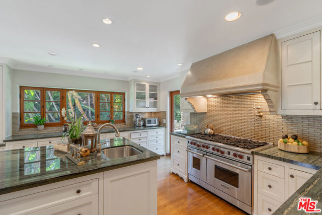 221 S Beverly Glen Boulevard, Los Angeles CA: https://media.crmls.org/mediaz/580ad6f3-f419-4be5-8bc2-014f1ecdaa7a.jpg