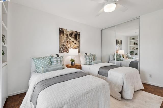 3109 La Campania, Alameda CA: https://media.crmls.org/mediaz/580b8fef-fc1b-4d30-958e-fadb9b68ca5e.jpg