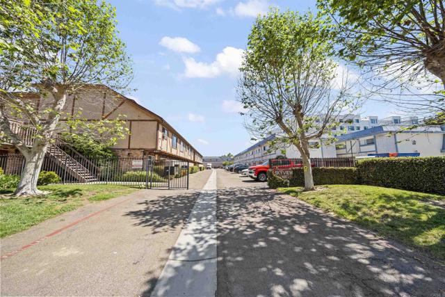 Detail Gallery Image 26 of 38 For 465 Fourth Ave #8,  Chula Vista,  CA 91910 - 2 Beds | 2 Baths