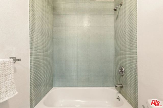 141 Clark Drive, West Hollywood, California 90048, 1 Bedroom Bedrooms, ,1 BathroomBathrooms,Condominium,For Sale,Clark,24427763