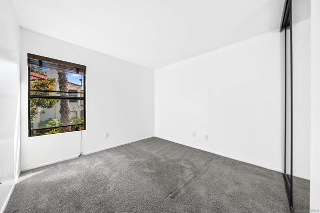 9302 Twin Trails Dr, San Diego CA: https://media.crmls.org/mediaz/580c6f7d-e5e3-4033-8ee0-e00d0f698a78.jpg