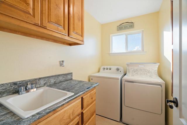 18 Sherman Court, Scotts Valley CA: https://media.crmls.org/mediaz/580dc21b-4ede-454a-997c-6c07ed5a7037.jpg