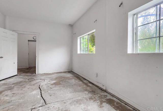 1279 N Hicks Drive, East Los Angeles CA: https://media.crmls.org/mediaz/580e0778-e871-4351-bfc2-7d0c57e10b2e.jpg