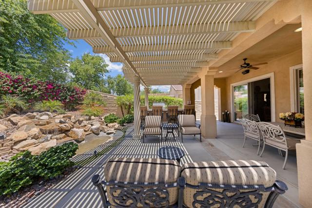 81438 Avenida Altamira, Indio CA: https://media.crmls.org/mediaz/580e3cbb-9ea7-4d29-af9f-6d683a83305f.jpg