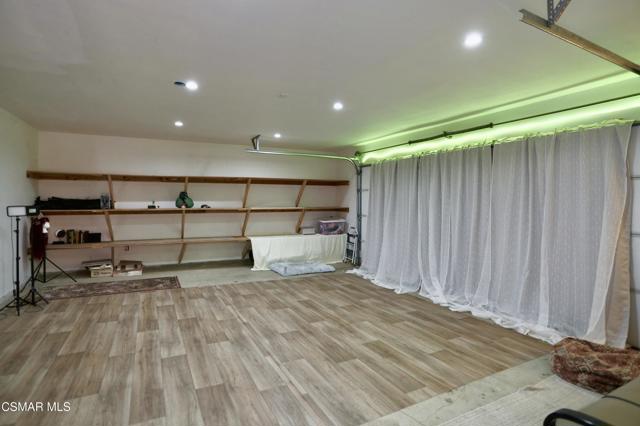 6946 Texhoma Avenue, Van Nuys CA: https://media.crmls.org/mediaz/580e6819-d92a-4116-8ba0-fa4ff983c306.jpg