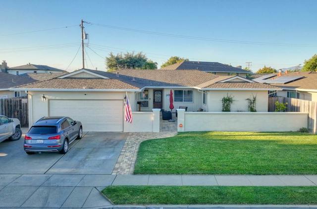 731 La Mesa Drive, Salinas CA: https://media.crmls.org/mediaz/580edef7-0a07-4af3-adab-85f71d1bb90e.jpg