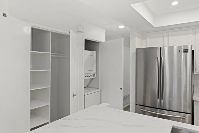 Detail Gallery Image 21 of 36 For 3524 Seahorn Circle, San Diego,  CA 92130 - 2 Beds | 2 Baths