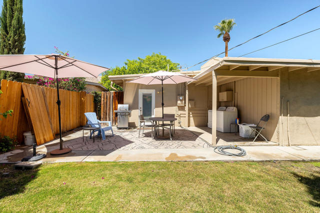 51864 Avenida Mendoza, La Quinta CA: https://media.crmls.org/mediaz/580fd7af-3e17-4325-8bb8-7feac092304e.jpg