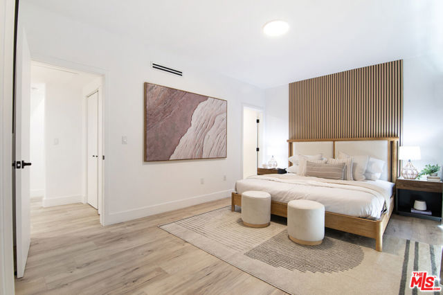 1236 Fairfax Avenue, West Hollywood CA: https://media.crmls.org/mediaz/581062ef-1a9d-404a-9670-9779df40c217.jpg