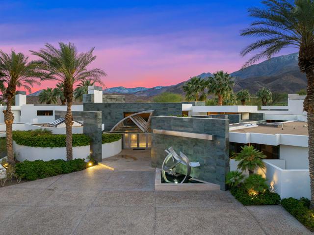 79235 Tom Fazio N Lane, La Quinta CA: https://media.crmls.org/mediaz/5811206e-2b84-44be-95eb-f02c35f2fba4.jpg