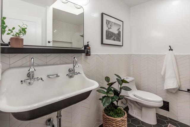 17951 Mountain Charlie Road, Los Gatos CA: https://media.crmls.org/mediaz/5812ec99-3df9-4bc0-8174-814958b563ee.jpg
