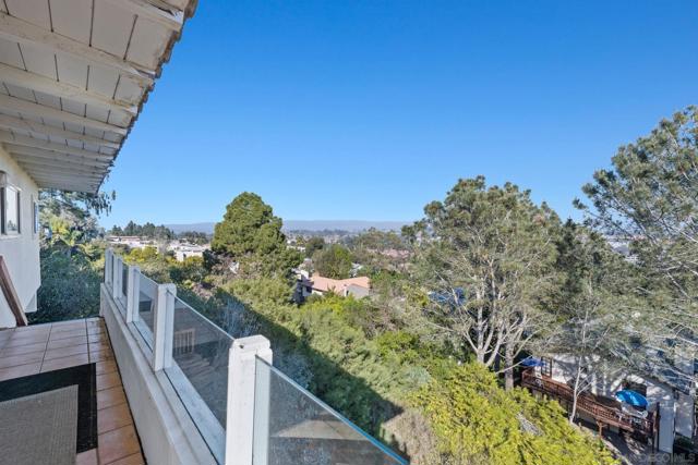 13605 MIRA MONTANA, Del Mar, California 92014, 4 Bedrooms Bedrooms, ,3 BathroomsBathrooms,Single Family Residence,For Sale,MIRA MONTANA,250019998SD