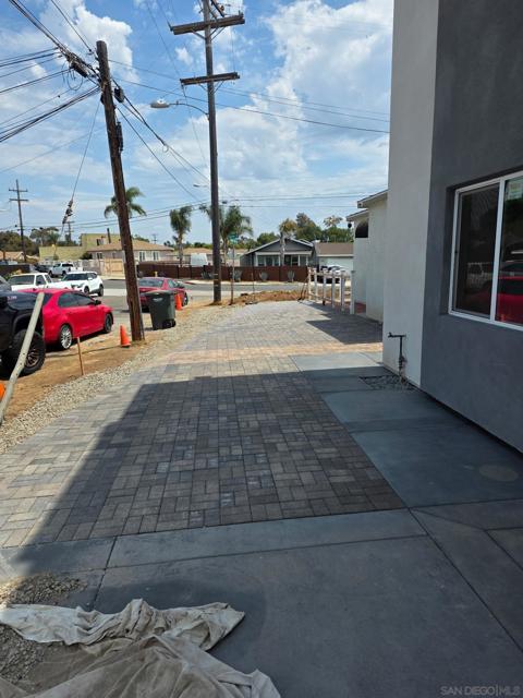 Image 10 of 14 For 2702 Grove St  04