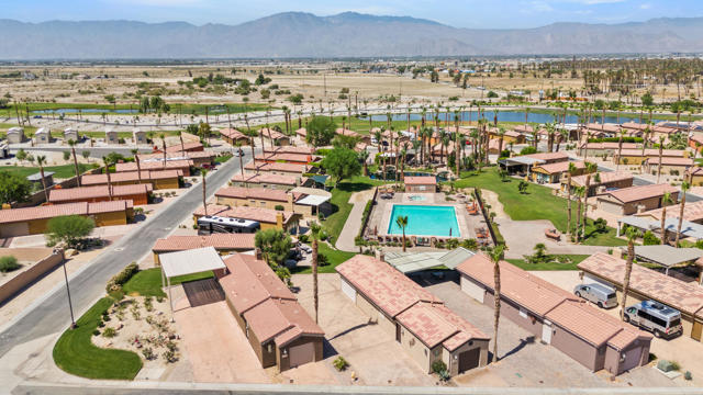 86169 Arrowood Avenue, Coachella CA: https://media.crmls.org/mediaz/58156994-2b02-42fe-930b-a3ee04eb226a.jpg
