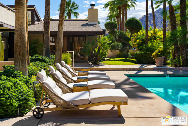 555 W Arenas Road #6, Palm Springs, CA 92262
