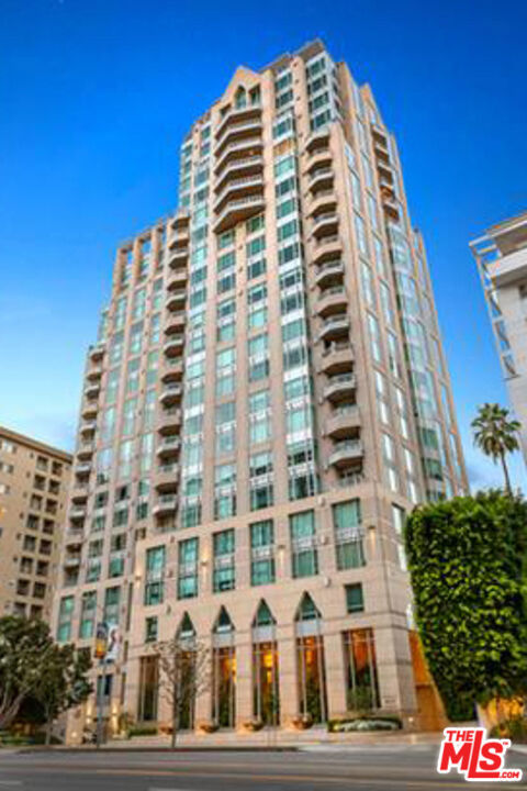 Image 2 for 10727 Wilshire Blvd #806, Los Angeles, CA 90024