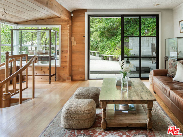8162 Kirkwood Drive, Los Angeles CA: https://media.crmls.org/mediaz/58163f2a-d287-41f0-8ccc-529e4404dabb.jpg