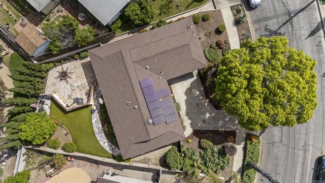 Detail Gallery Image 5 of 31 For 3218 Carolyn Cir, Oceanside,  CA 92054 - 3 Beds | 2 Baths