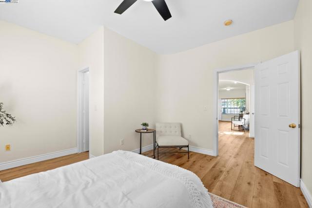 6176 Thomas Ave, Newark CA: https://media.crmls.org/mediaz/581681e9-4fa7-433c-81d7-040c27a81f8e.jpg